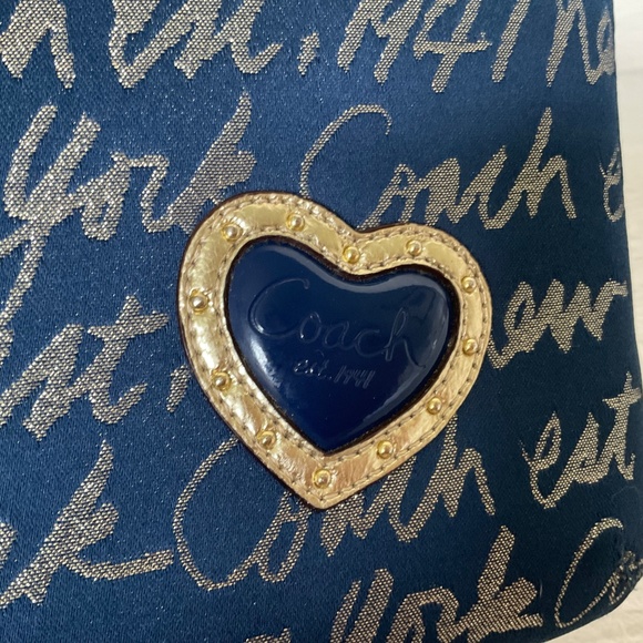 Coach Tablet Case iPad Cover Padded Zippered Pouch with Metallic Thread/Graphics - Picture 4 of 14